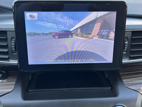 Used 2020 Ford Explorer Limited AWD/4WD image 30