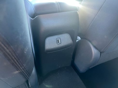 Used 2025 Nissan Sentra SV image 24