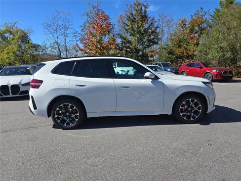 New 2026 BMW X3 xDrive30 w/ Premium Package image 2