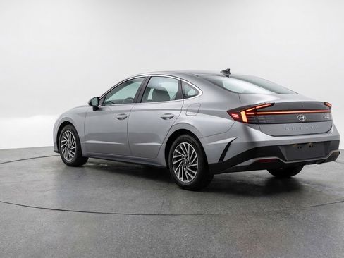 Used 2025 Hyundai Sonata SEL image 6