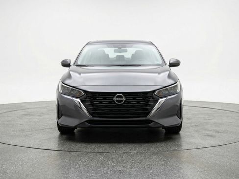 Used 2025 Nissan Sentra S FWD image 2