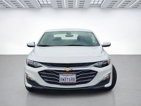 Used 2021 Chevrolet Malibu LS FWD image 2