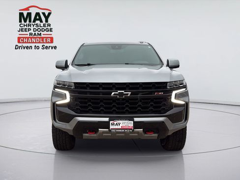Used 2023 Chevrolet Tahoe Z71 w/ Luxury Package AWD/4WD image 2