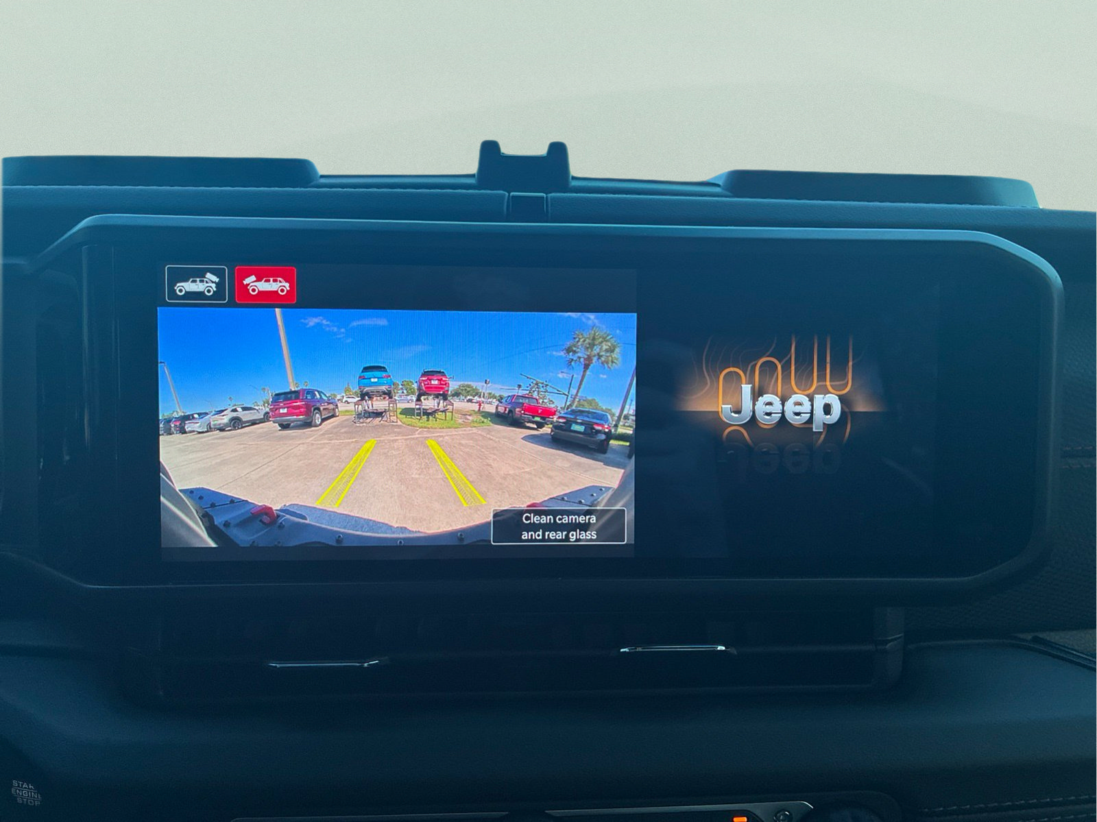 Certified 2026 Jeep Wrangler Unlimited Rubicon AWD/4WD image 27
