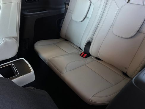 New 2026 Lincoln Aviator Reserve w/ Luxury Package RWD image 14