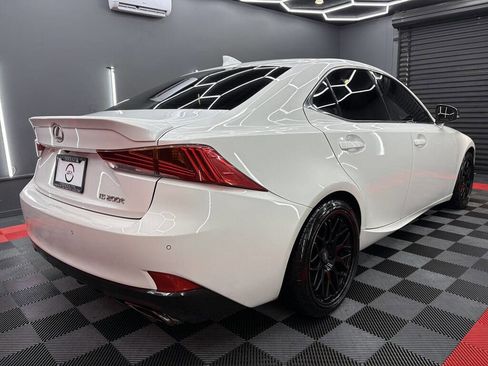 Used 2017 Lexus IS 200t Base 4dr Sedan w/ Navigation System Package image 4