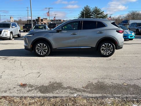 Used 2024 Buick Envision Preferred image 2