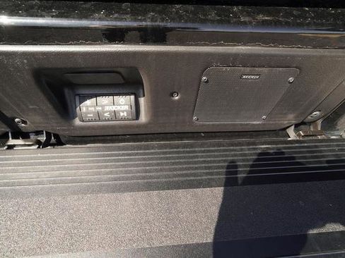 Used 2024 GMC Sierra 2500 Denali Ultimate image 12