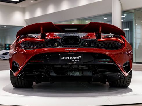 Used 2027 McLaren 750S Spider RWD image 22