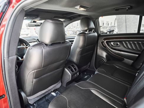 Used 2017 Ford Taurus Limited FWD image 40