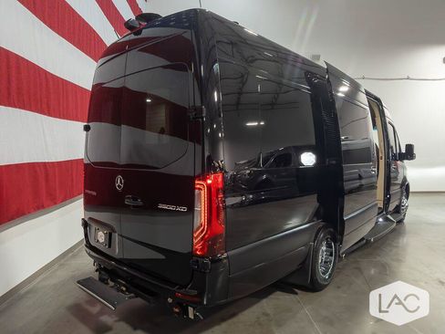 Used 2019 Mercedes-Benz Sprinter 170 Cargo image 37