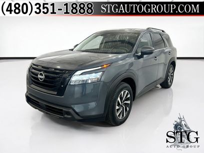 Used 2023 Nissan Pathfinder SV