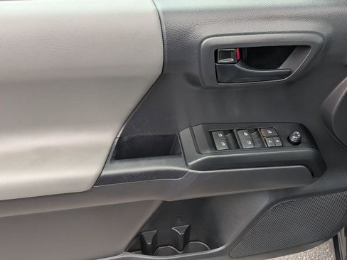 Used 2023 Toyota Tacoma SR AWD/4WD image 9