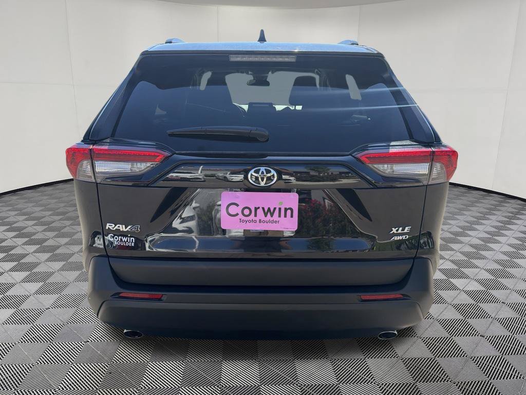 Used 2025 Toyota RAV4 XLE AWD/4WD image 7