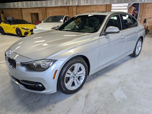 Used 2016 BMW 328i Sedan RWD image 5