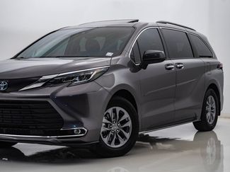 Used 2022 Toyota Sienna XLE w/ Protection Package (TMS) AWD/4WD video 2
