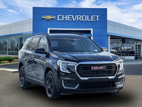 Used 2022 GMC Terrain SLE w/ Driver Convenience Package image 6