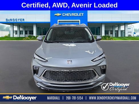 Used 2024 Buick Encore GX Avenir w/ Avenir Technology Package image 2