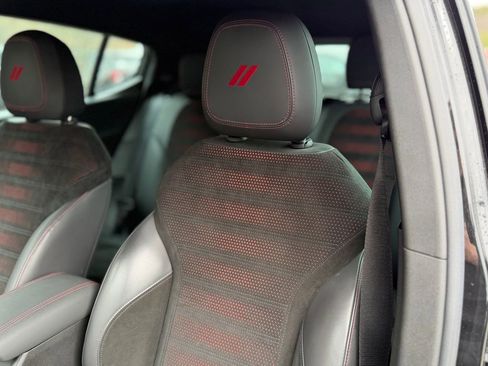 Used 2024 Dodge Hornet R/T image 7