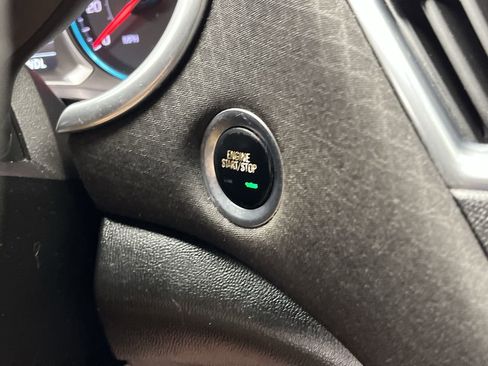 Used 2016 Chevrolet Malibu LT FWD image 18