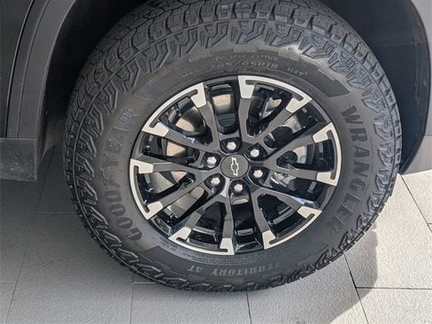 Certified 2024 Chevrolet Traverse Z71 w/ Enhanced Driving Package image 18