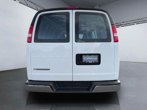 Used 2019 Chevrolet Express 2500 w/ Driver Convenience Package RWD image 6