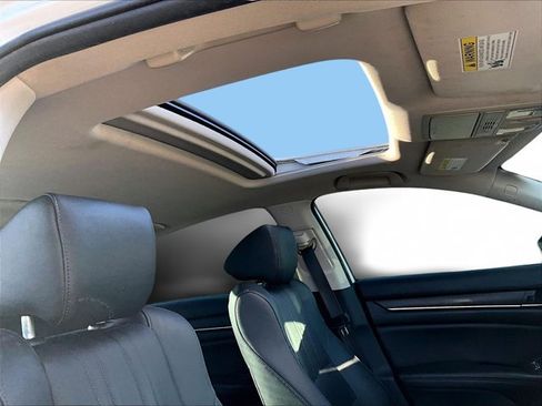 Used 2021 Honda Accord EX-L image 17