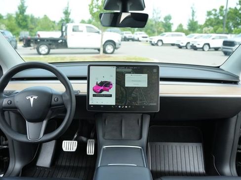 Used 2022 Tesla Model Y Performance AWD/4WD image 27