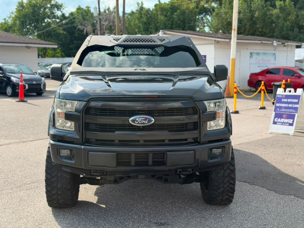 Used 2017 Ford F150 XLT w/ Equipment Group 302A Luxury AWD/4WD image 2