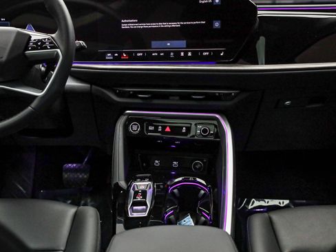 Certified 2025 Audi Q5 Premium w/ Convenience Package image 12