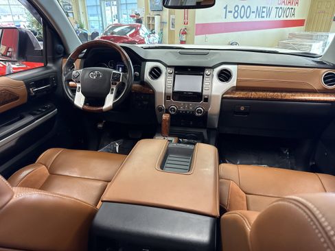 Used 2018 Toyota Tundra Platinum AWD/4WD image 18