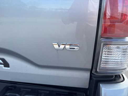 Used 2023 Toyota Tacoma TRD Off-Road w/ TRD Premium Off Road Package image 47