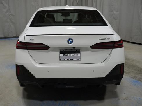 Used 2026 BMW i5 eDrive40 w/ M Sport Package AWD/4WD image 19