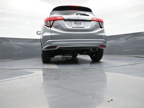 Certified 2019 Honda HR-V Touring image 31