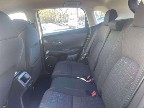 Certified 2024 Honda HR-V LX image 11