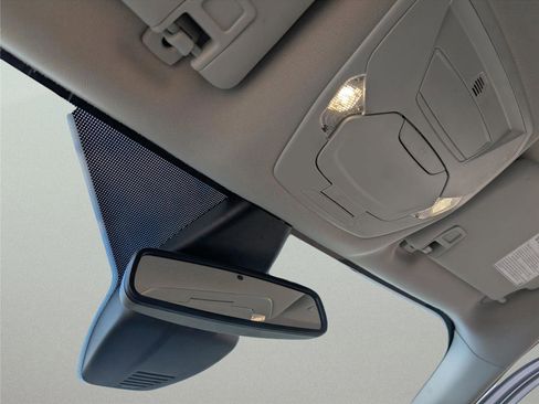 Used 2019 Ford Escape SE image 25