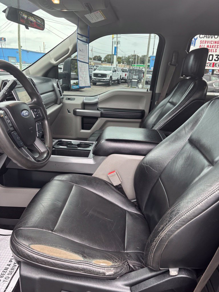 Used 2018 Ford F350 XLT w/ XLT Premium Package AWD/4WD image 7