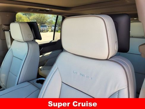 New 2026 GMC Yukon XL Denali w/ Denali Reserve Package AWD/4WD image 23