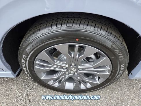 New 2026 Honda Odyssey Touring image 9