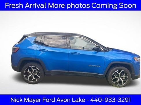 Used 2025 Jeep Compass Limited AWD/4WD image 6