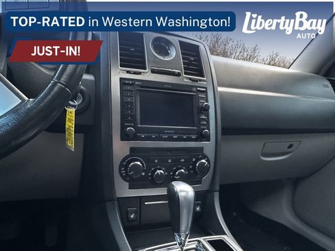 Used 2006 Chrysler 300 SRT8 w/ SRT Option Group II image 26