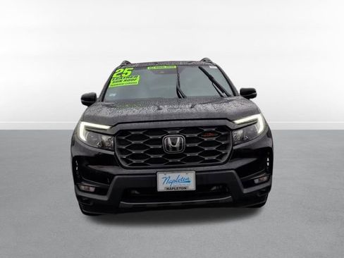 Used 2025 Honda Passport TrailSport image 3