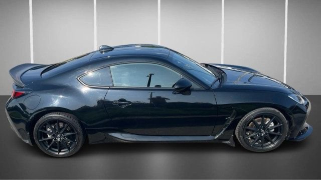 Used 2023 Toyota GR86 Premium RWD image 8