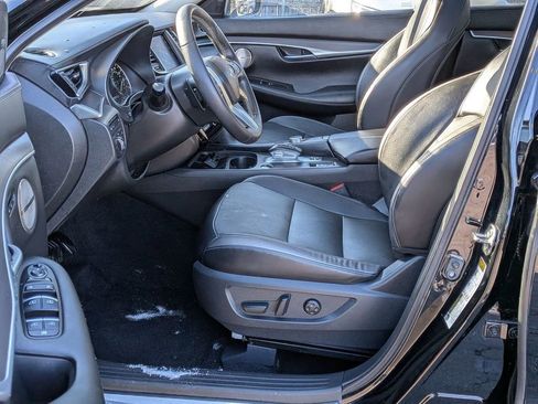 Used 2023 INFINITI QX50 Luxe AWD/4WD image 11