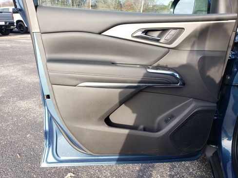 New 2026 Chevrolet Traverse LT w/ Midnight/Sport Edition image 14