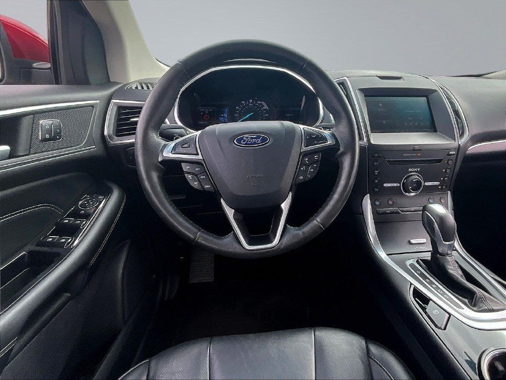 Used 2015 Ford Edge Titanium w/ Equipment Group 301A AWD/4WD image 10