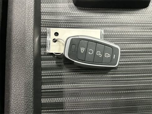 Used 2020 Honda Passport Sport image 31