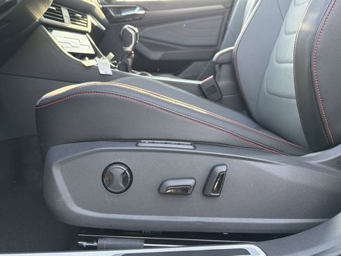 New 2026 Volkswagen Jetta GLI Autobahn FWD image 22