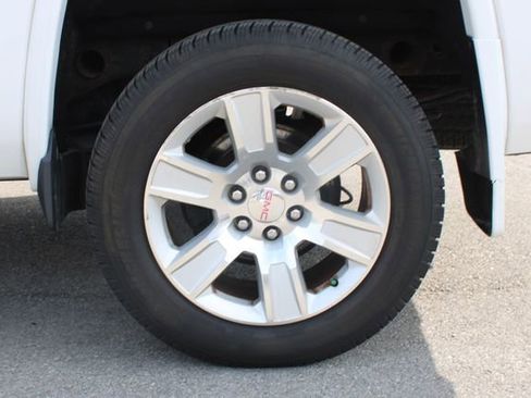 Used 2015 GMC Sierra 1500 SLE image 34