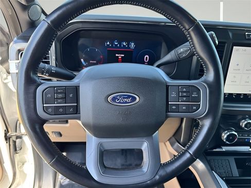 Used 2023 Ford F250 Lariat w/ Chrome Package image 13